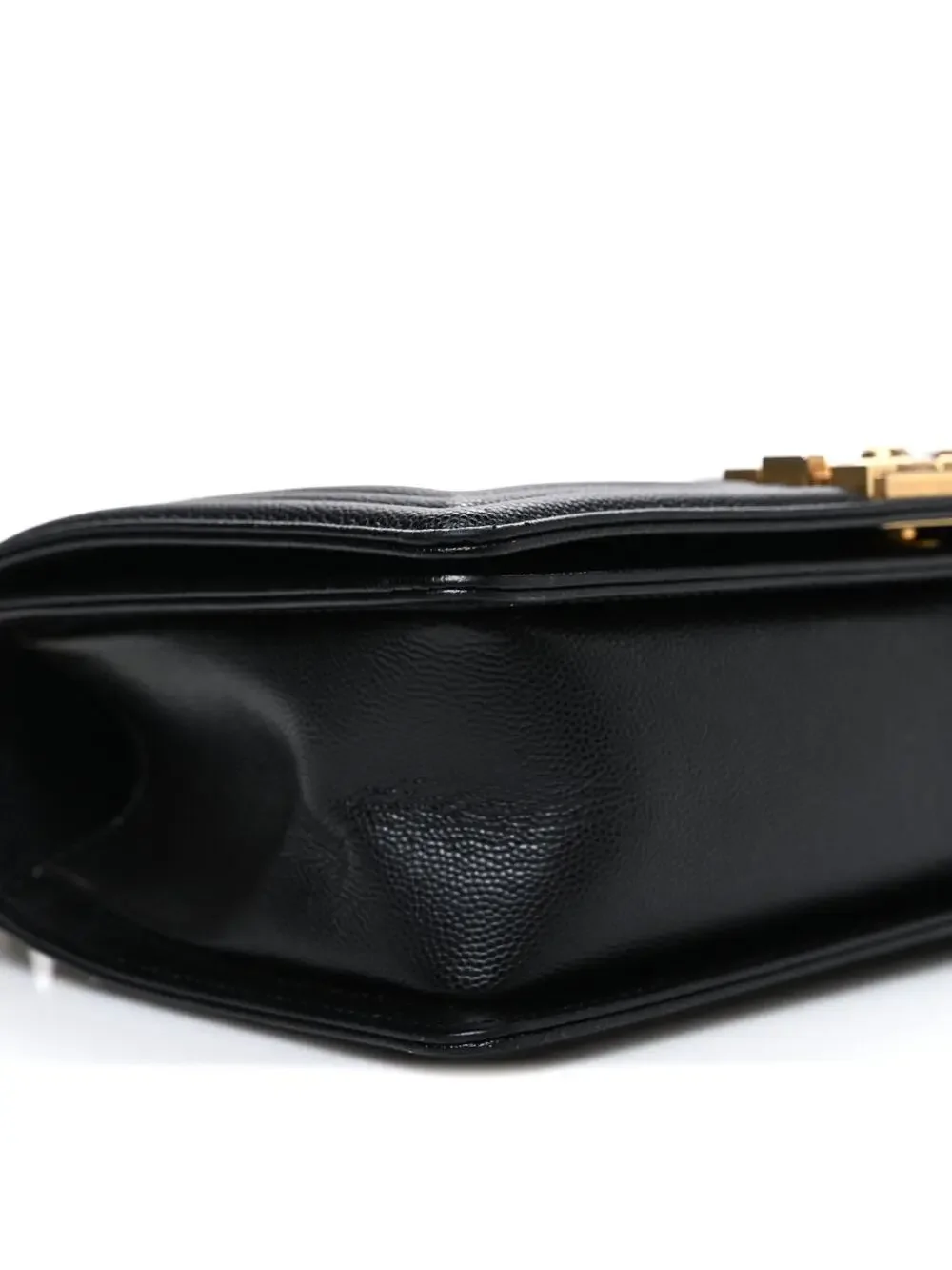 CHANEL discover timeless